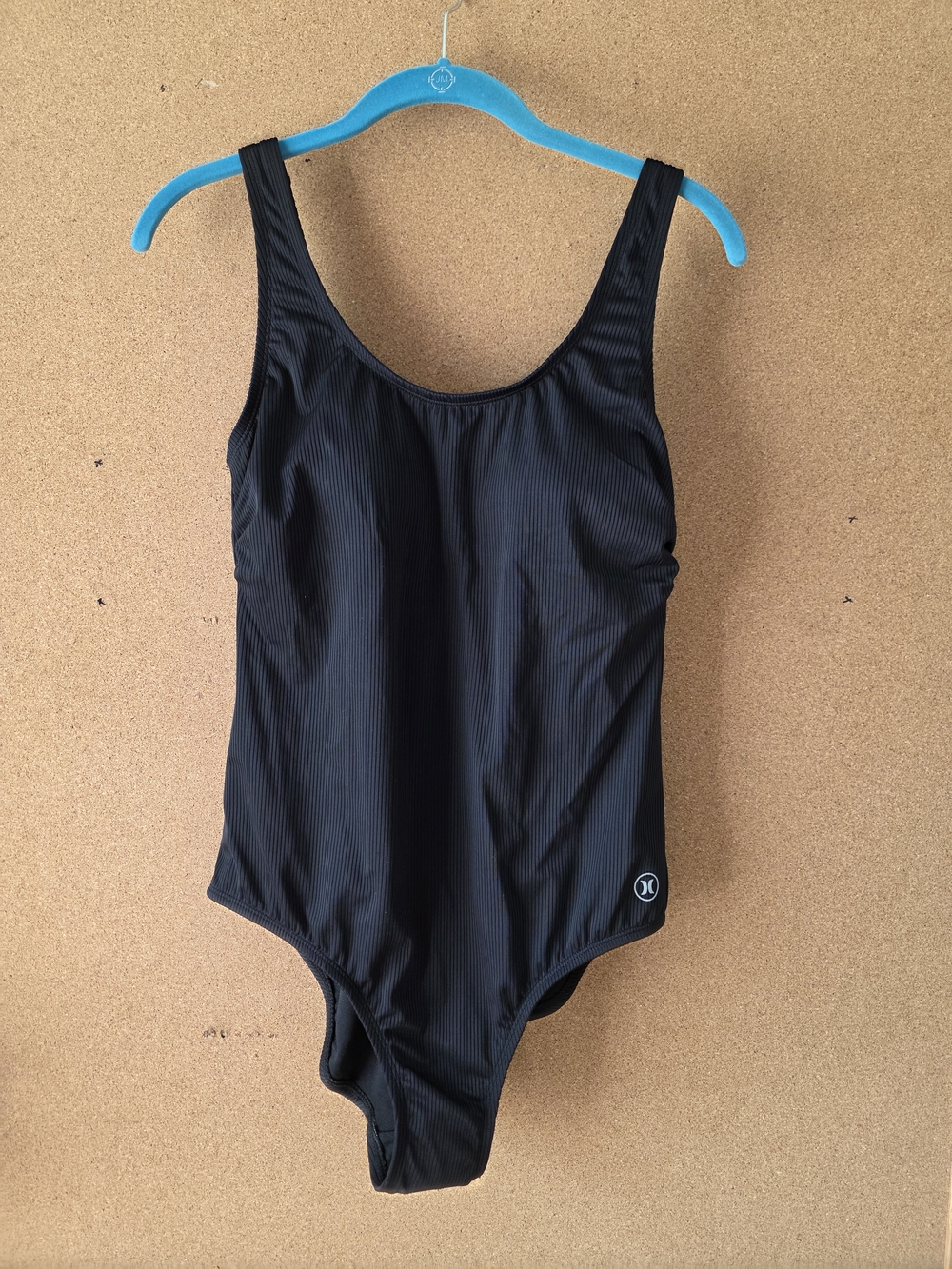NWT Hurley Black Ribbed One‑Piece Swimsuit UPF 50+ Size L